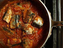 Receta de sardinas con salsa de tomate picante